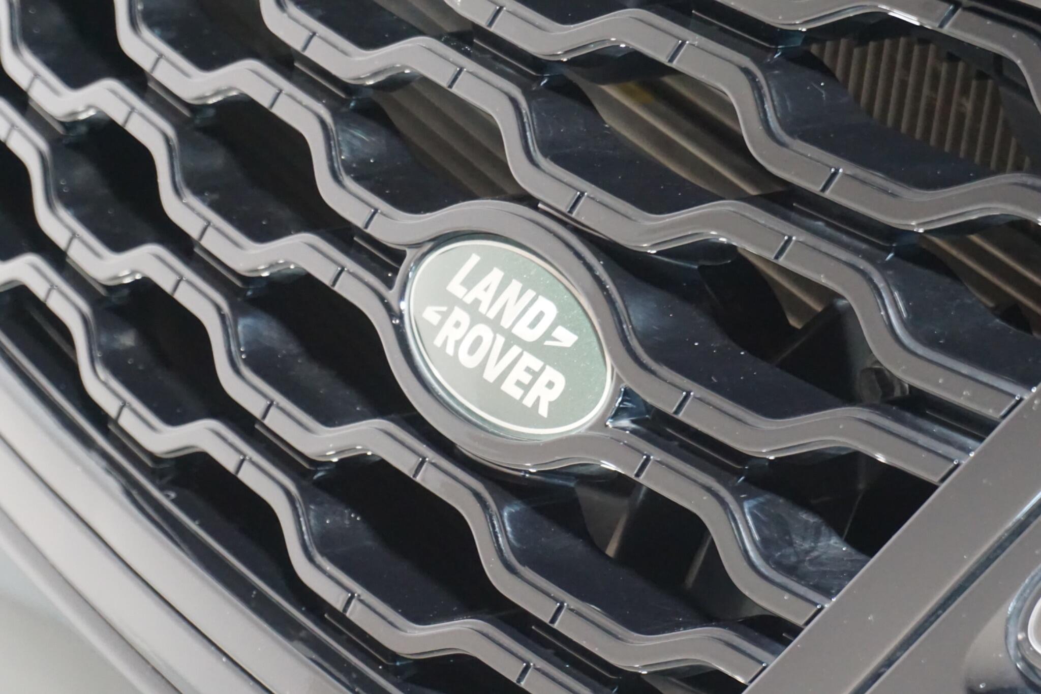 Land Rover Range Rover Velar 3.0 SD6 V6 R-Dynamic HSE SUV 5dr Diesel Auto 4WD Euro 6 (s/s) (300 ps)